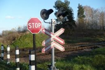 На Волині залізничний переїзд лишили без автодорожних знаків