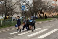 У Луцьку просять намалювати «зебру» і демонтувати кран