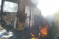 Терористи у Станиці зрешетили обстрілами маршрутку і два авто: є жертви ВІДЕО