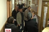 Відсьогодні призупиняють виплачувати пенсії в зоні АТО на Донбасі ВІДЕО