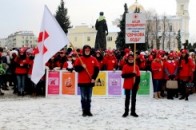 Сотні лучан вийшли на мітинг ФОТО