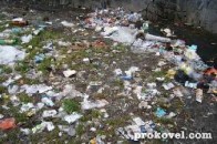 Місто на Волині перетворили на смітник