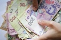 Українців хочуть змусити платити податок, якщо витрати перевищуватимуть доходи