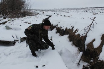 На Луганщині знайшли лише хрести, а не поховання українських вояків ФОТО