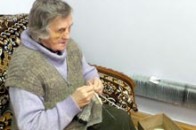 Бійці шкарпеткового фронту, або як волинські жінки допомагають армії