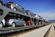 Українці зможуть довше їздити на нерозмитнених автівках
