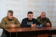 Активісти волинського Правого сектору затримали бурштинокопачів ФОТО ВІДЕО