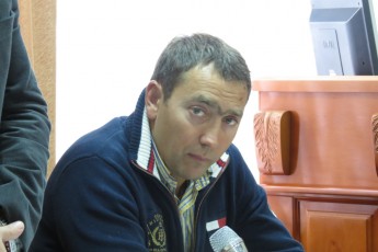 Люстрований Михайло Руденко намагається через суд поновитися на посаді
