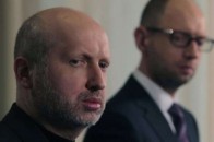 Турчинов обіцяє ще кілька хвиль мобілізації
