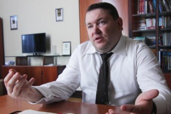 Заступник голови НБУ заробляє за місяць 100 тисяч гривень