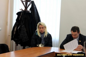 Лучанку тероризує рідна матір, - ЗМІ ФОТО