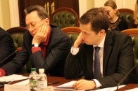 Комітети Ради збираються майже таємно ДОКУМЕНТ
