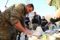 Мешканка Волині знайшла спосіб, як підтримати бійців на передовій ВІДЕО