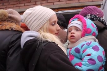Суму допомоги при народженні дитини обіцяють зберегти