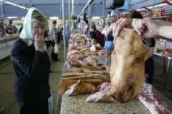 Із 1 січня на ринках не можна буде продавати домашні молоко, сир та м'ясо