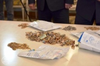 У Володимирському соборі грабіжник поцупив багато золота з чудотворної ікони ФОТО