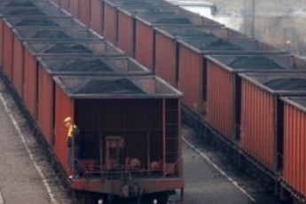 Поставки вугілля розблоковані, прийшли перші ешелони, - Порошенко
