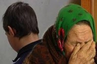 На Волині посеред вулиці невідомий напав на пенсіонерку