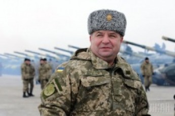 Полторак пояснив, чому «кіборги» змушені терпіти обшуки бойовиків