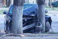 Аварія на Волині: «БМВ» врізався у дерево, водій - у реанімації