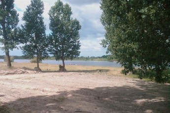 У Ковелі ділки торгують землею біля водосховища