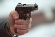 Волинянину під час суперечки прострелили обидві ноги