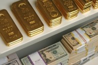 За рік майже втричі скоротилися золотовалютні резерви України