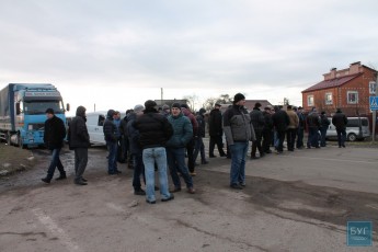Доки міністри гріються у кабінетах, волинські гірники знову перекрили дорогу ФОТО