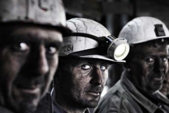 У Горлівці внаслідок обстрілу шахти під землею залишилось понад 100 шахтарів