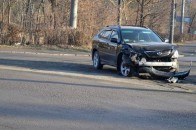 ДТП у центрі Луцька:  на перехресті залишився понівечений «Лексус» ФОТО