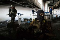 В аеропорту Донецька триває військова рада, - ЗМІ