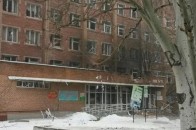 У лікарню Донецька влучив снаряд: евакуюють поранених