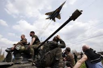 Чим відрізняється воєнний стан від АТО. Інфографіка