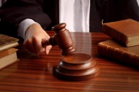 Волинського посадовця покарали за службові махінації