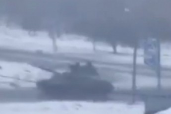 Десятки танків РФ їдуть на Дебальцеве, - очевидець