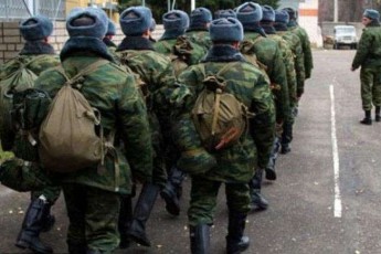 Порошенко заборонив направляти призовників до зони АТО