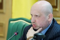 Турчинов вимагає відібрати у профспілок санаторії
