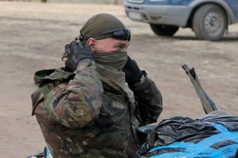 Вимагати довідки від воєнкомів для виїзду з України незаконно