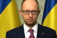Яценюк анонсував кадрові чистки на місцях