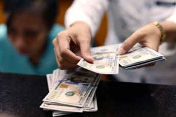 Долар перевалив на міжбанку за 26 гривень