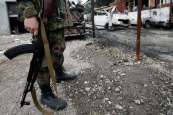 У Донецьку бойовики ДНР серед білого дня мовчки розстріляли чоловіка
