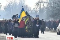 Сотні волинян вийшли провести в останню путь загиблого бійця ВІДЕО
