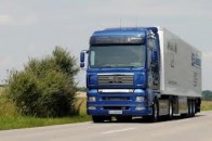 Волиняни скаржаться, що великогабаритні автівки руйнують їм будинки