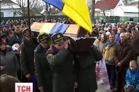 Боєць АТО втратив сина-вояка у битві за Дебальцеве ВІДЕО