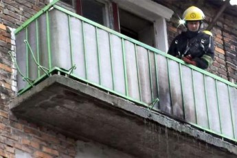 У Нововолинську в багатоквартирному будинку сталася пожежа ВІДЕО