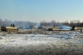 Половина трактористів Волині, замість виконання посівних робіт, керуватимуть танками