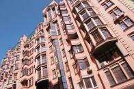 Скільки лучанину потрібно років, щоб купити квартиру?