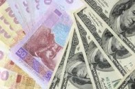 Долар на міжбанку обвалився нижче 30 гривень
