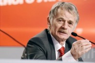 Порошенка закликають повністю блокувати Крим - нехай Росія «годує»