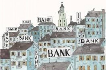 Українці забрали з банків рекордну кількість грошей
